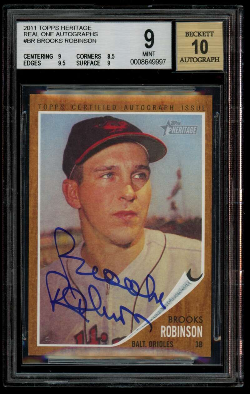 2011 Topps Heritage Real One Autograph/Auto Blue Brooks Robinson BGS 9 Auto 10